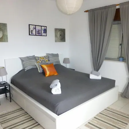 Appartamento Algarve, T2 In 5 Minutes From Beach Alvor
